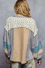 Load image into Gallery viewer, Pol Oversized Gauze Patchwork Top