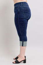Load image into Gallery viewer, Judy Blue High Waist Band Capri - Dark Wash