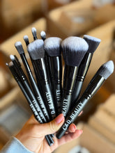 Load image into Gallery viewer, C&D Beauty Makeup Brush Set