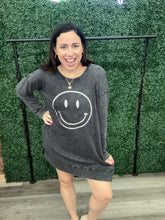 Load image into Gallery viewer, Easel Pullover Sweatshirt Dress Vintage Wash Black Smiley