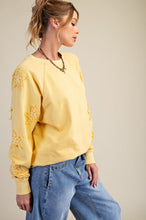 Load image into Gallery viewer, Easel Star Patch Detailing Washed Terry Pullover