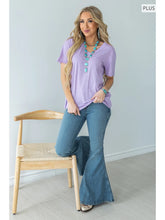 Load image into Gallery viewer, Andree By Unit Basic V Neck Tee