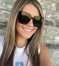 Load image into Gallery viewer, DAX LUX Sunglasses