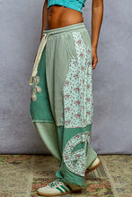 Load image into Gallery viewer, POL Double Gauze Mix Patch Floral Pattern Thermal Knit Pants