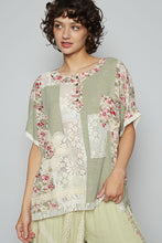 Load image into Gallery viewer, POL Round Neck Floral Knit Rib Top - Sage