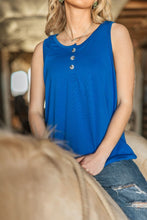 Load image into Gallery viewer, Andree By Unit 1/4 Button Down Tank Top