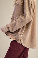 Load image into Gallery viewer, Easel Button Down Washed Thermal Shacket