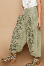 Load image into Gallery viewer, POL Relaxed Fit Twill Pant
