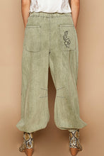 Load image into Gallery viewer, POL Relaxed Fit Twill Pant
