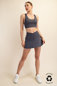 Array Rae Mode BUTTER V SHAPED HIGH-WAIST SKORT