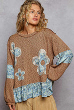 Load image into Gallery viewer, POL Flower Patch Ruffle Hem Top in Rustic Brick
