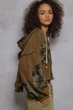 Load image into Gallery viewer, POL - Hooded Balloon Sleeve Thermal Top – Plaid Contrast
