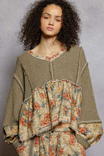 Load image into Gallery viewer, POL Mugwort Green Balloon Sleeve Floral Patchwork Top
