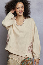 Load image into Gallery viewer, POL Oversized Ribbed Top with Floral Contrast
