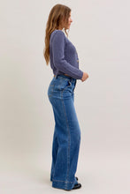 Load image into Gallery viewer, Judy Blue Mid Rise Trouser Retro Wide
