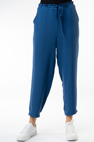 White Birch high-waisted solid knit pant