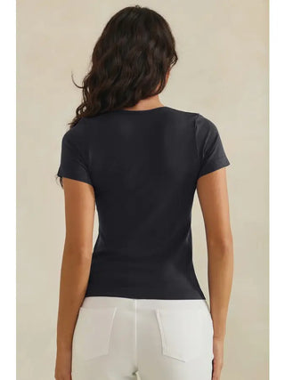 Yelete - Seamless Scoop Neck Short Sleeve Top - Black