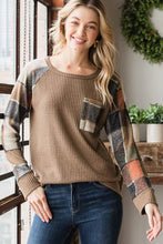 Load image into Gallery viewer, HEIMISH - SOLID WAFFLE AND PLAID TOP WITH POCKET
