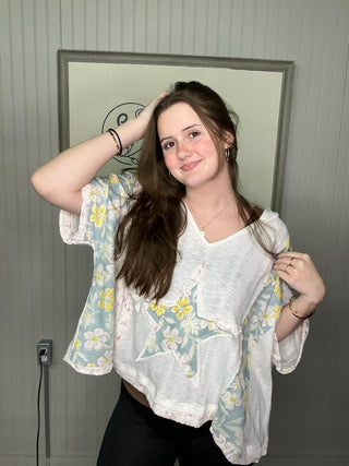 Boho Floral Star Patch Hoodie Off White – Laid-Back & One-of-a-Kind