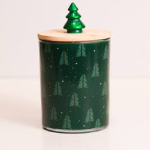 Load image into Gallery viewer, A Cheerful Giver - Seasonal Candle (10oz.) - Holly Berry Garland

