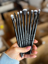 Load image into Gallery viewer, C&amp;D Beauty Makeup Brush Set
