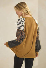 Load image into Gallery viewer, HEIMISH - LONG SLEEVE SOLID AND PRINT URBAN RIB CONTRAST TOP

