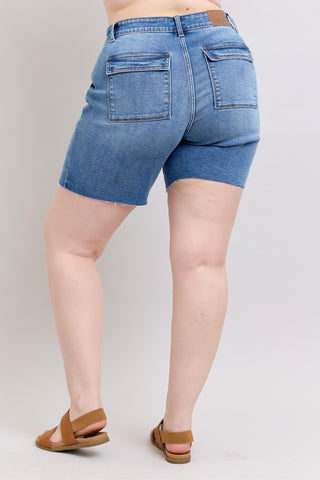 Judy Blue Mid Rise Bermuda Short - Medium Wash