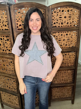 Easel Shirt with Star- Dusty Lilac