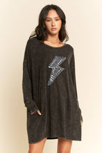 Load image into Gallery viewer, Davi &amp; Dani - THUNDER DENIM BUTTON DETAIL POCKET T SHIRT DRESS
