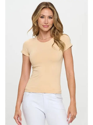 Yelete - Seamless Round Neck Short Sleeve Top - Nude