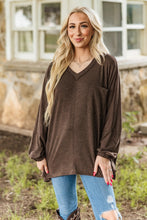Load image into Gallery viewer, Andree By Unit Soft Relaxed Top
