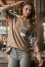 Load image into Gallery viewer, HEIMISH - SOLID WAFFLE AND PLAID TOP WITH POCKET
