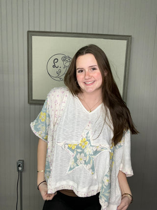 Boho Floral Star Patch Hoodie Off White – Laid-Back & One-of-a-Kind