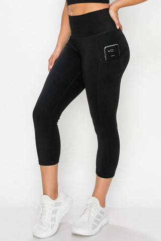 Yelete Buttery Soft Activewear Capri Leggings with Pockets