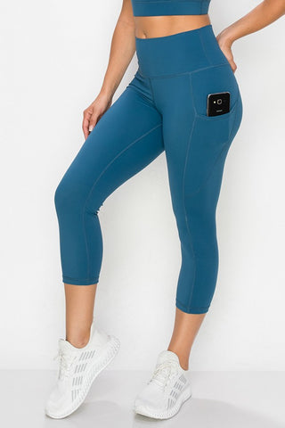 Yelete Buttery Soft Activewear Capri Leggings with Pockets