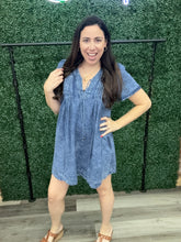Load image into Gallery viewer, Easel Denim Dress
