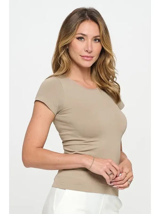 Yelete - Seamless Round Neck Short Sleeve Top - Light Mocha