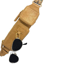 Load image into Gallery viewer, Zip &amp; Clip RFID Strap
