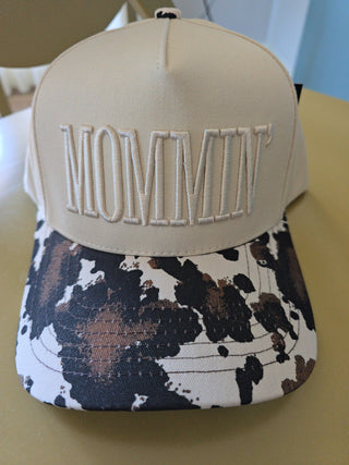 Two Tone "MOMMIN'" CC Canvas Embroidered Baseball Cap