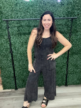 Load image into Gallery viewer, Davi &amp; Dani Black Spaghetti Strap Jumpsuit – Boutique Style
