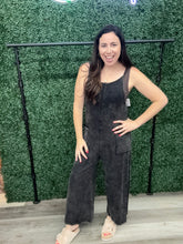 Load image into Gallery viewer, Davi &amp; Dani Black Spaghetti Strap Jumpsuit – Boutique Style
