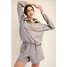 Load image into Gallery viewer, Rae Mode 1/4 Zip Windbreaker Jacket
