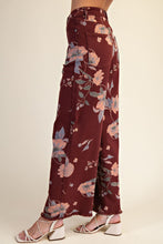 Load image into Gallery viewer, Easel Floral Printed Soft Stretch Twill Pants
