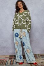 Load image into Gallery viewer, POL V Neck Flower Print And Distress Point Sweater
