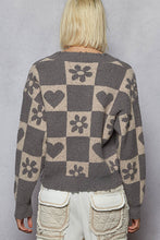 Load image into Gallery viewer, POL V Neck Flower Print And Distress Point Sweater
