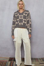 Load image into Gallery viewer, POL V Neck Flower Print And Distress Point Sweater
