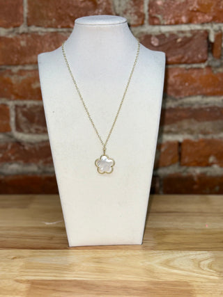 Mother of Pearl Clover Pendant Necklace