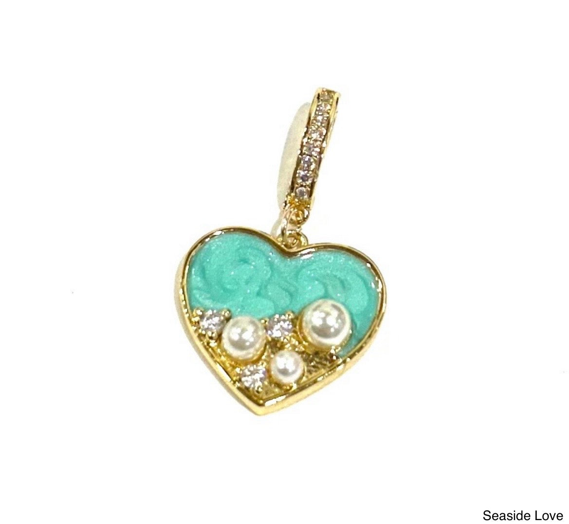BB Lila Seaside Love Charm- Gold