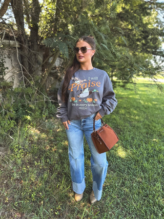 I Will Praise with Ducks Graphic Crewneck on Charcoal