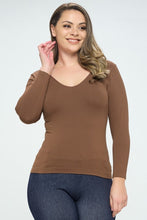 Load image into Gallery viewer, YELETE - Seamless Reversible V/U-Neck Long Sleeve Top
